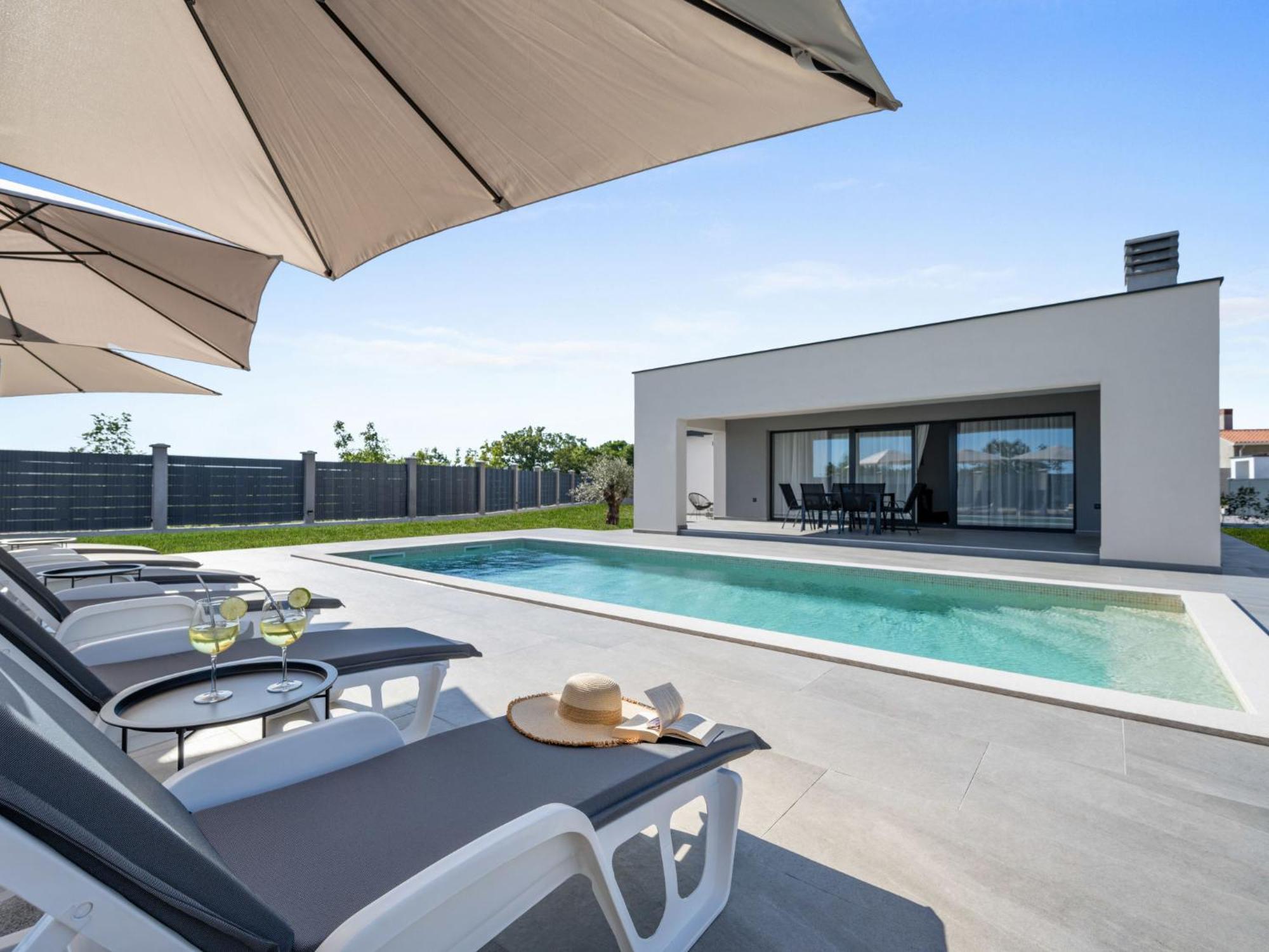 Holiday Home Villa Meraki By Interhome Rasa Exterior photo