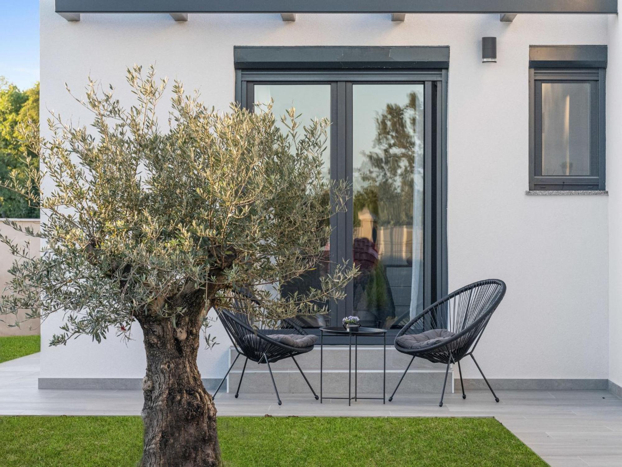 Holiday Home Villa Meraki By Interhome Rasa Exterior photo